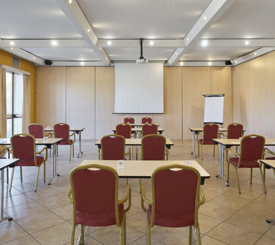 Meeting Room - Traviata
